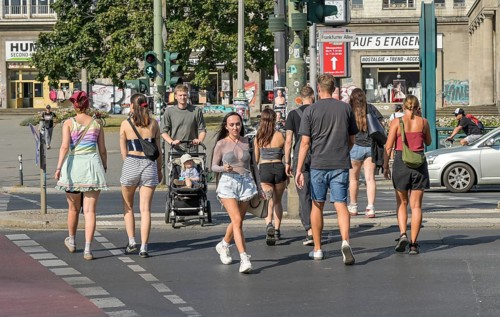 Pedestrian, Crosswalk, Frankfurter Tor, Frankfurter Allee, Friedrichshain-Kreuzberg, Berlin,