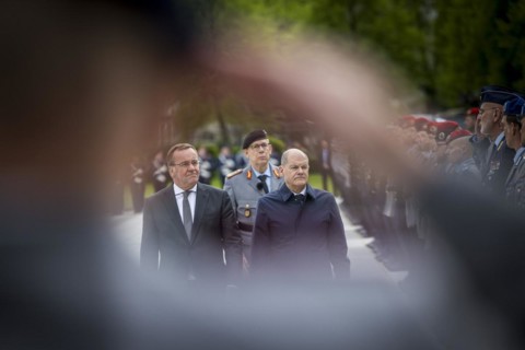 Olaf Scholz (R, SPD), Federal Chancellor, and Boris Pistorius, Federal Minister of Defence, during