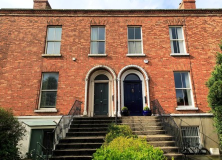 Georgian terraced housing, Ranelagh district, city of Dublin, Ireland, Irish Republic, Europe