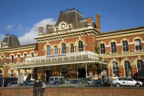 Railway station, Portsmouth and Southsea, Hampshire, England, United Kingdom, Europe