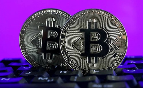 Symbol image Bitcoin coin, 12.02.2021