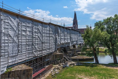 Scaffolding for the renovation of the Stone Bridge, Regensburg, Upper Palatinate, Bavaria, Germany,
