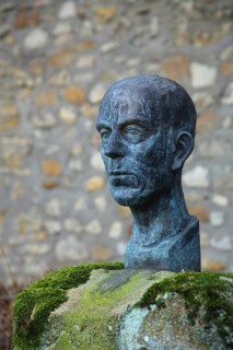 Monument to winegrower Georg Scheu, breeding of the Scheurebe, sculpture, winegrower, breeding,