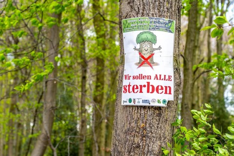 Protest posters, the Sterkrader Wald in Oberhausen, at the Oberhausen motorway junction, where the