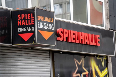 Arcade, closed, Northern city centre, Viehoferstrasse, Essen, North Rhine-Westphalia, Germany,