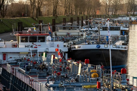 Tankers, tankers for liquids, chemicals, crude oil products, moored in the harbour canal, of the