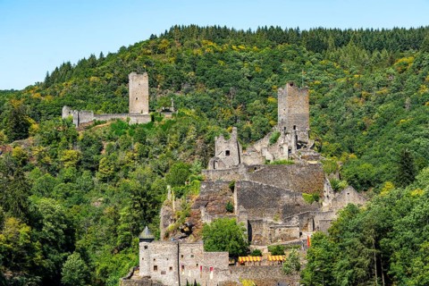 Manderscheid castles, Oberburg and Niederburg, Manderscheid, Eifel, Rhineland-Palatinate. Germany