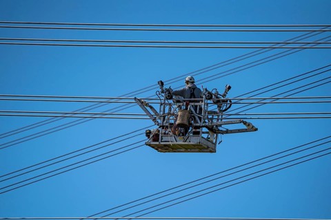 Construction of a new line route, 380 KV extra-high-voltage line between Osterath and Gohr, near