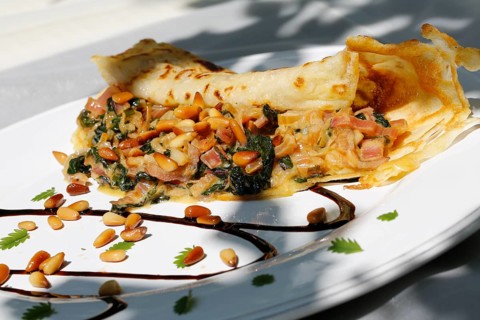 Swabian cuisine, stuffed pancakes with chard and pine nuts, vegetarian, hearty, savoury, typical
