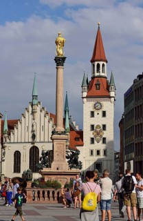 Europe, Germany, Bavaria, City of Munich, City Centre, Marienplatz, Old Town Hall and Marian