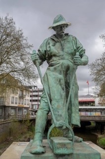 Sculpture of a miner from the former Siegen hammer mill, created in 1902 by Prof. Dr Friedrich
