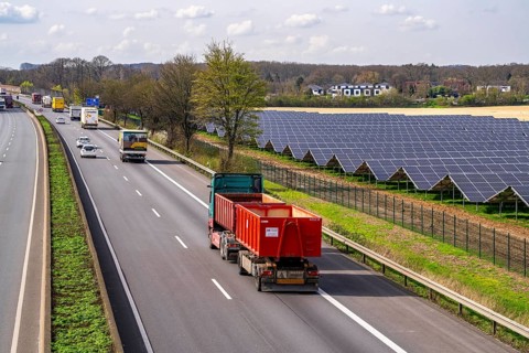 Solar park near Neukirchen-Vluyn, along the A40 motorway, over 10, 000 solar modules spread over 4