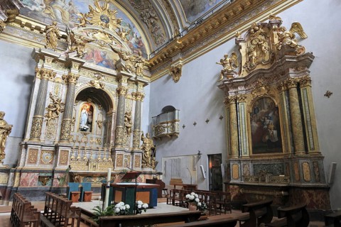 Altar and interior of the church of Santa Maria dopra Minerva, Minerva Temple, Assisi, Umbria,