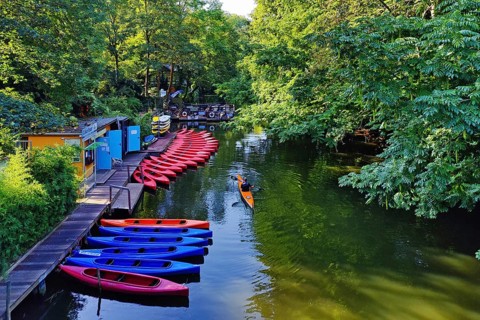 The River Oker with boat hire in the city centre, Braunschweig, Lower Saxony, Germany, Europe