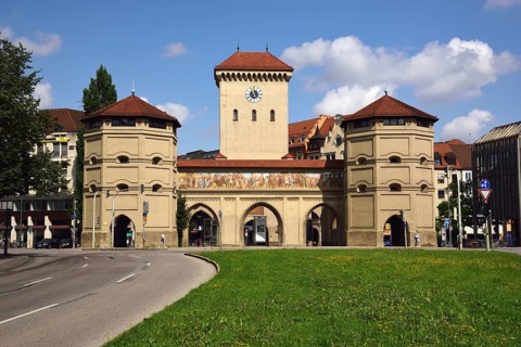Europe, Germany, Bavaria, Munich, Isartor, part of the old city wall, now Valentin-Karlstadt