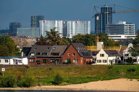 The skyline of Düsseldorf, with the RWI skyscrapers and office buildings on Friedrichstrasse,