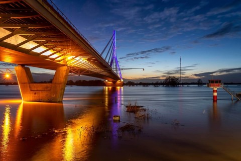 The Rhine bridge in Wesel, Lower Rhine bridge, road bridge of the federal road B58, evening