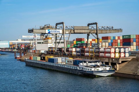 Port of Duisburg Ruhrort, Container freighter being loaded and unloaded at DeCeTe, Duisburg