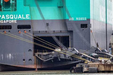Loading of new cars at the BLG AutoTerminal Bremerhaven, for export overseas, Car Carrier Don