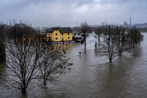 Flood on the Ruhr, here near Hattingen, buildings at a flooded campsite, completely surrounded by