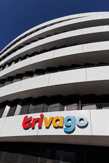 Headquarters of the hotel search engine trivago, lettering on the building, Düsseldorf Media