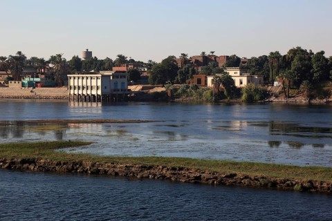 Houses, villages along the Nile, between Luxor and Esna, Africa, Upper Egypt