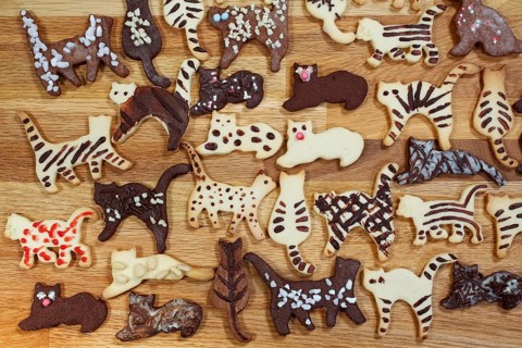 Swabian cuisine, Swabian Christmas biscuits, cookie cutters, shortbread biscuits, cat figures,