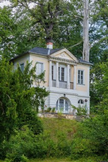 Reinhardtsgrimma Castle is a baroque castle in the Reinhardtsgrimma district of the town of
