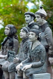 Sculpture of a school class from the sixties, history, education, education, baby boomers, pupils,