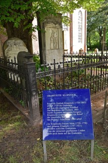 Europe, Germany, Hanseatic City of Hamburg, Altona district, Cemetery at the Christianskirche,