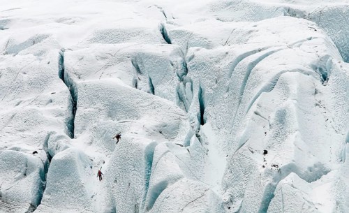 Unrecognised people hiking the vantajokull glacier skaftafell national park in Iceland Europe