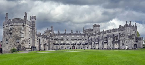 Kilkenny Castle is a castle in Kilkenny, Ireland built in 1195. View from courtyard