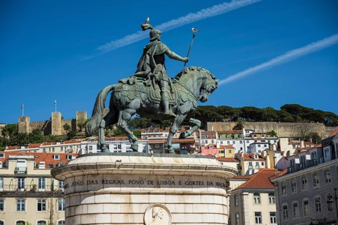 Estátua Equestre de Dom João I in Lisbon, Historical equestrian statue on a pedestal in front of an