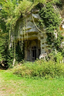 The entrance to the quarry where the stone for the castle of Grand Mello was mined. Fragments of an