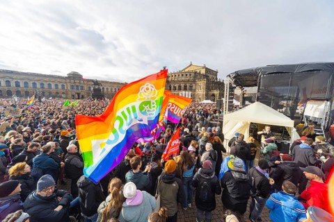 160 organisations and initiatives demonstrated against the right in Dresden on Saturday. Around 10,