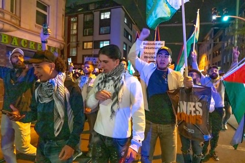 Demonstration by pro-Palestinian activists in Duisburg-Hochfeld, around 110 demonstrators marched