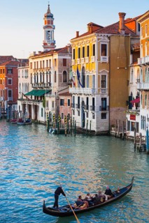 Gondola with jetty on the Grand Canal, empty, city trip, holiday, travel, tourism, lagoon city,
