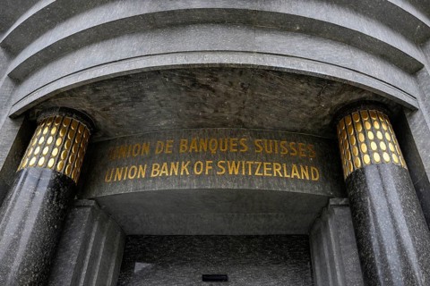 Union Bank of Switzerland UBS lettering
