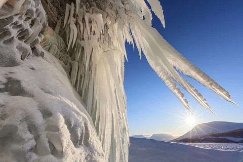 Ice formations, icicles, frozen lake, sun star, sun, snow, mountains, winter, Torneträsk, Laponia,