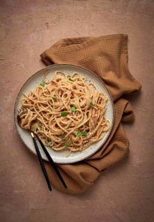 Spaghetti carbonara, in creamy garlic sauce, pasta in white sauce, homemade, no people