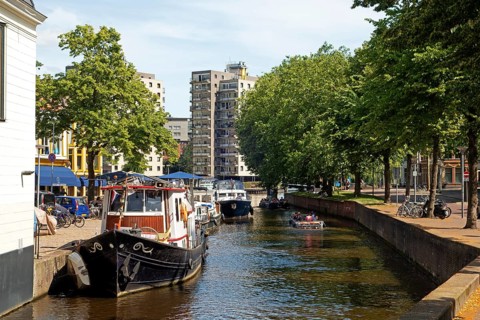 Damster Diep, drainage canal, houseboats, Groningen, Netherlands