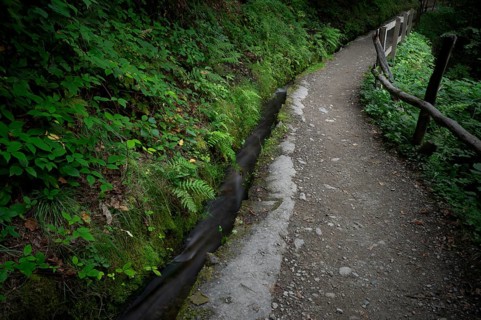 Hiking trail, Schenner Waalweg, Neuwaal, stream, long exposure, Schenna, Scena, South Tyrol,