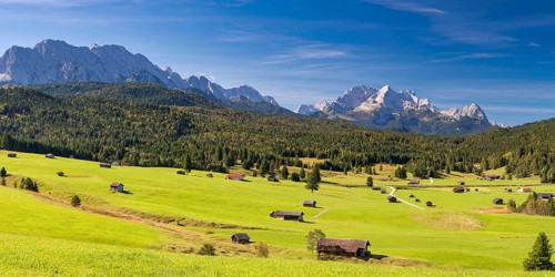 Humpback meadows between Mittenwald and Krün, Werdenfelser Land, behind it the Zugspitze, 2962m,