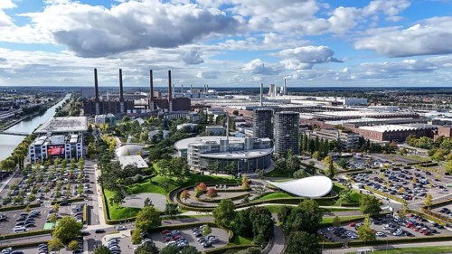 Volkswagen plant and the Autostadt car towers, Wolfsburg, 29.09.2024. The Volkswagen Group has