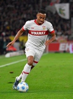 Jamie Leweling VfB Stuttgart (18) Action on the ball MHPArena, MHP Arena Stuttgart,