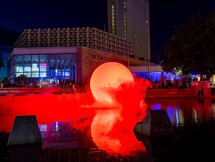 Stadthallenbrunnen, dip, Jonas Vogt The 2nd edition of Light our Vision under the motto LICHT.MACHT
