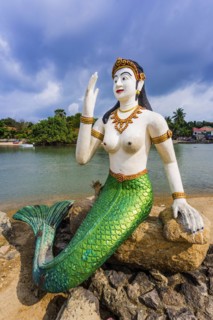 Sculptures at Wat Phra Yai, Buddhist temple, religion, Buddhism, figure, statue, sculpture,