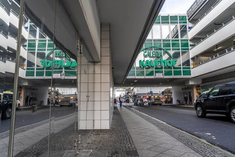 Galeria Kaufhof department stores' in the city centre of Krefeld, on Hochstraße, is affected by the