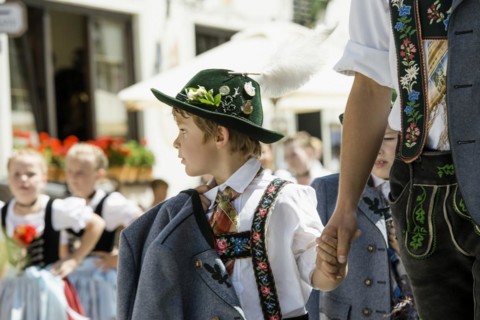 Traditional traditional costume parade, Garmisch-Partenkirchen, Werdenfelser Land, Upper Bavaria,