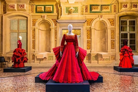 Red silk Mikado wedding dress in various shades of red with embroidered bodice, 2009, exhibition of